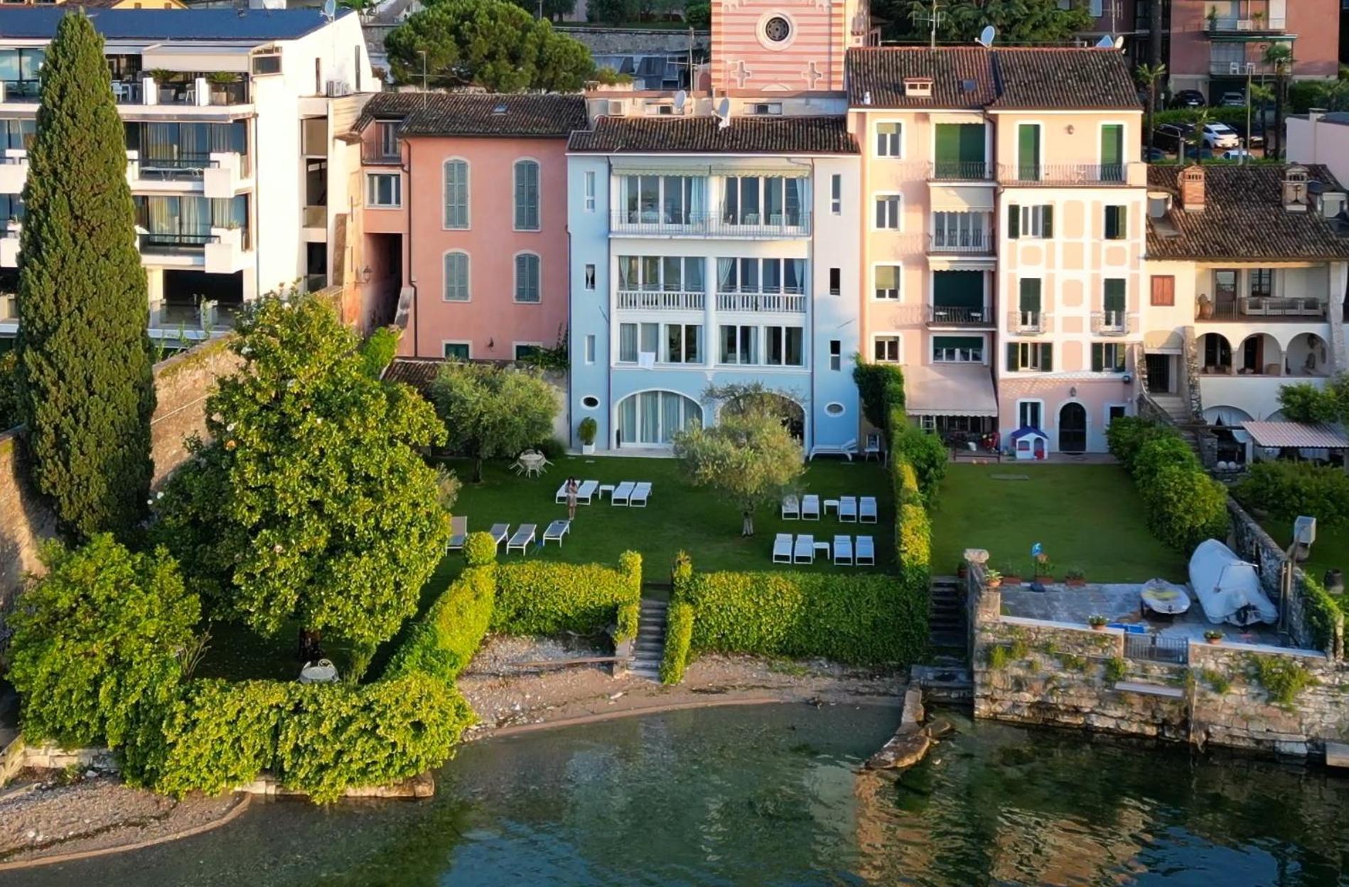 Luxury Lakeside Apartment Right On The Water Salò Extérieur photo